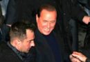 Silvio Berlusconi tra la folla - © Tonino Uscidda / Fotogramma