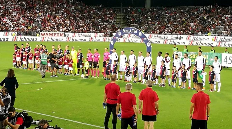 Cagliari e Milan schierate in campo