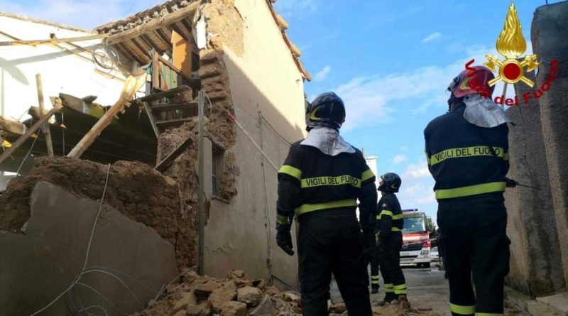 L'abitazione crollata in via Isonzo ad Assemini (foto VVF)