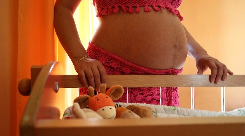 Donna in gravidanza - © immagine Pixabay