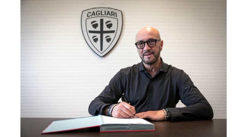 Firma contratto Walter Zenga