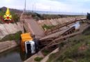 Il ponte crollato a Fontanamare - immagine Vigili del Fuoco