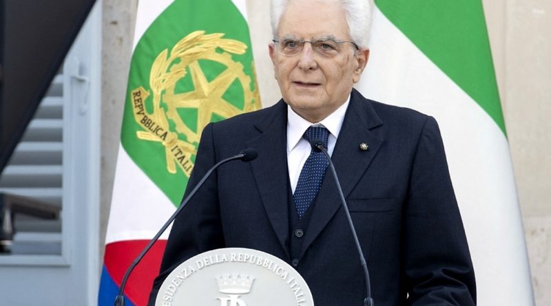 Il Presidente della Repubblica Sergio Mattarella durante il "Concerto dedicato alle vittime del coronavirus" - © foto Quirinale