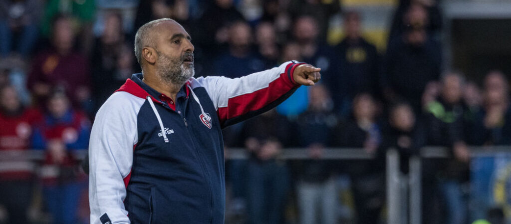 Liverani durante la partita. Foto Cagliari Calcio