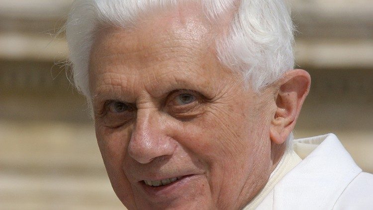 Ci lascia Benedetto XVI, il papa teologo. Celebre tra i tanti il discorso agli artisti